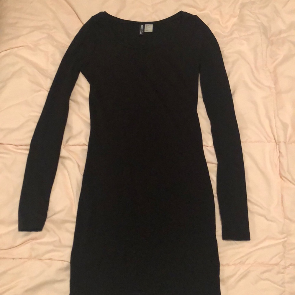 Black long sleeve dress